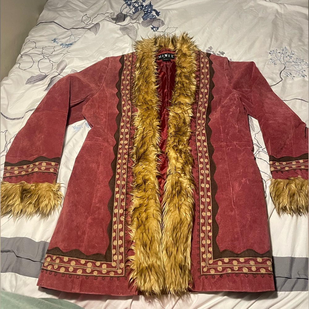 Genuine suede faux fur vintage jacket very warm and cozy!